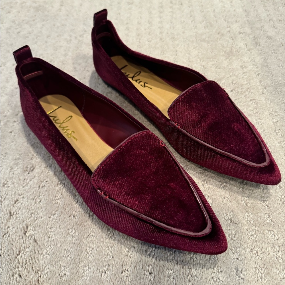 Lulus pointed toe flats